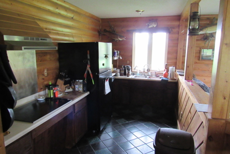 2 Bedroom Country Home on 2.5 Acres For Sale in Moose Lake MN - image 6