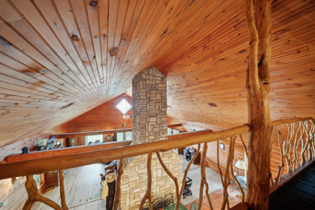Log Home on 119 Acres, Hunting Land with Panoramic Views - image 41