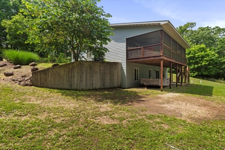Stunning 3-Bed Home on 20 Wooded Acres Near Gainesville - image 30