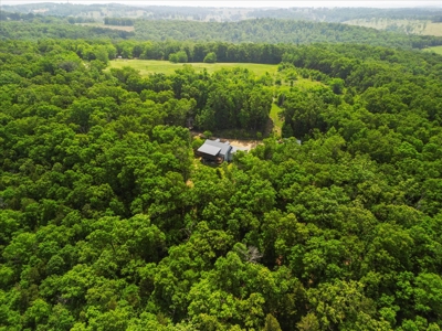 Stunning 3-Bed Home on 20 Wooded Acres Near Gainesville - image 35