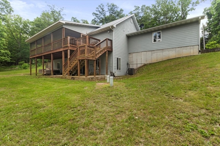 Stunning 3-Bed Home on 20 Wooded Acres Near Gainesville - image 31