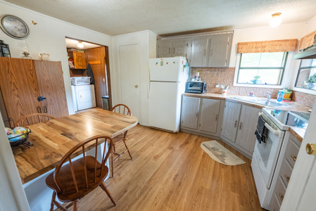 ** PENDING ** Doublewide for Sale in Lansing NC - image 26