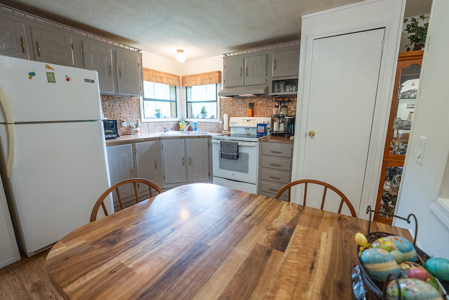 ** PENDING ** Doublewide for Sale in Lansing NC - image 23