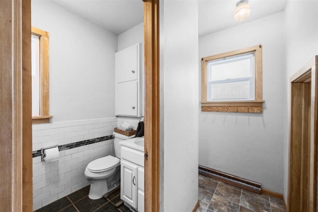 Country Farm House For Sale in Waupaca County - image 27