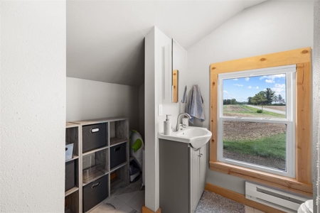 Country Farm House For Sale in Waupaca County - image 14