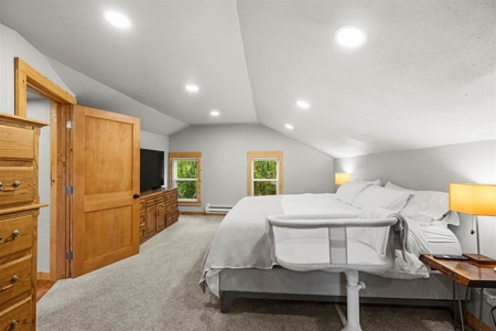 Country Farm House For Sale in Waupaca County - image 20