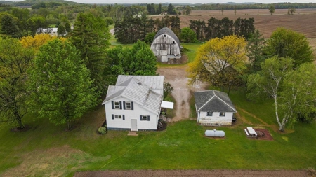 Country Farm House For Sale in Waupaca County - image 49