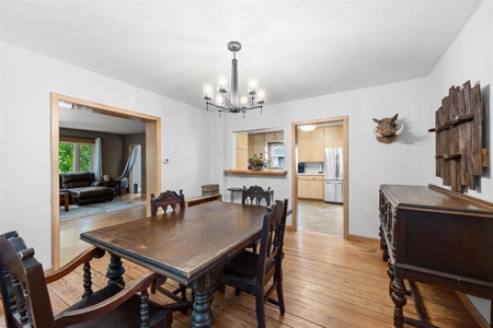 Country Farm House For Sale in Waupaca County - image 37