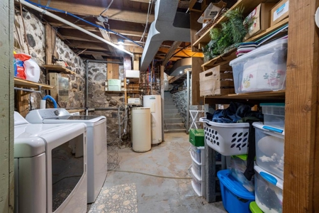 Country Farm House For Sale in Waupaca County - image 10