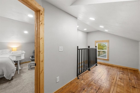 Country Farm House For Sale in Waupaca County - image 23