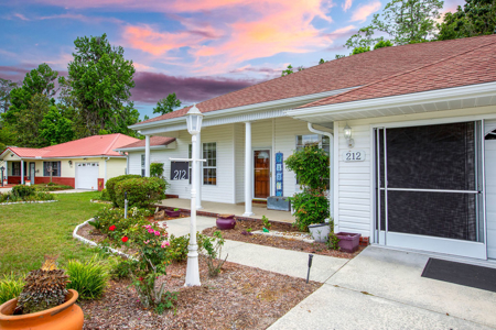 55+ Community Furnished Home For Sale in Florida - image 4