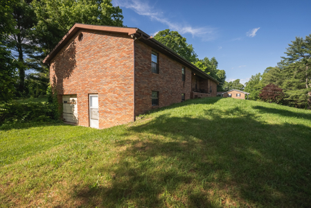 East Tennessee Opportunity: Brick Rancher with Mountain Views - image 34