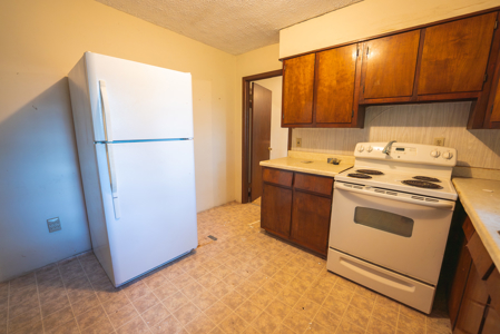 East Tennessee Opportunity: Brick Rancher with Mountain Views - image 10