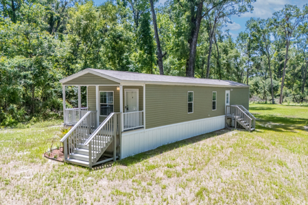 Country Home on .96 Acres for Sale in Branford, Florida - image 6