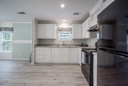 Country Home on .96 Acres for Sale in Branford, Florida - image 12