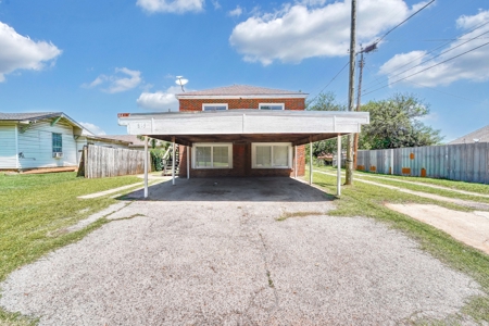 Duplex For Sale In Clinton, Oklahoma - image 21