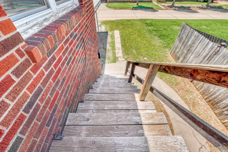 Duplex For Sale In Clinton, Oklahoma - image 23