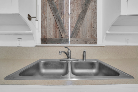 Duplex For Sale In Clinton, Oklahoma - image 15