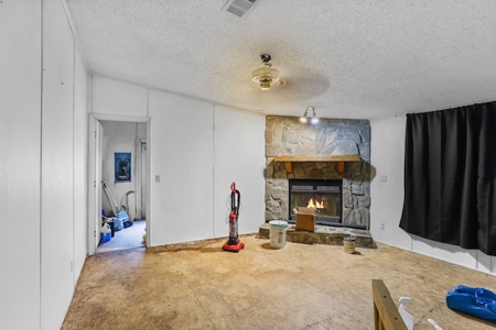 Investment Opportunity: North Florida Acreage & Fixer-Upper Home - image 11