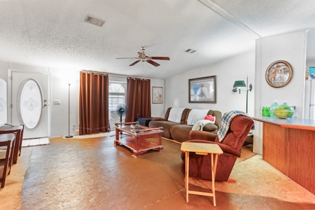 Investment Opportunity: North Florida Acreage & Fixer-Upper Home - image 8