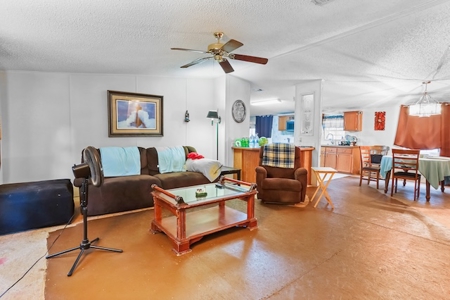 Investment Opportunity: North Florida Acreage & Fixer-Upper Home - image 7
