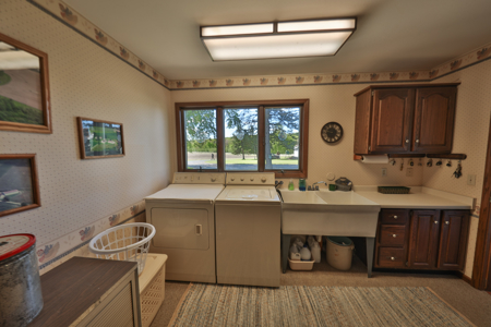 Premier Farmstead for Sale in Juneau County, Wisconsin - image 17