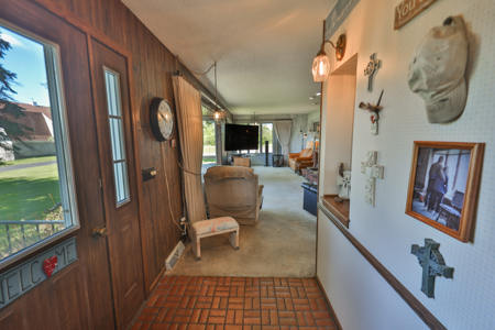 Premier Farmstead for Sale in Juneau County, Wisconsin - image 4