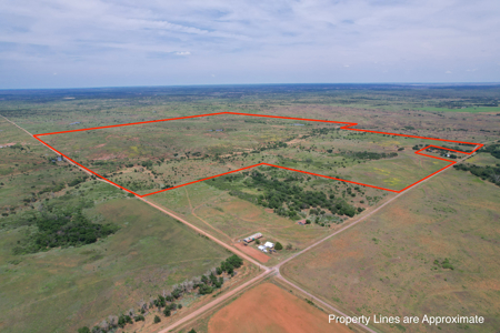 517+- Acre Ranch in Vinson Oklahoma - image 2