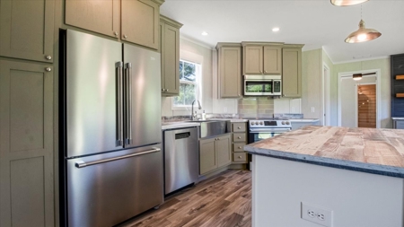 beautiful new riverfront home in ozark county southern missouri - image 2
