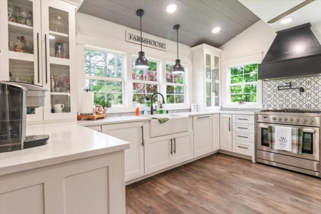 Country Home with acreage bordering Mark Twain National Forest - image 12