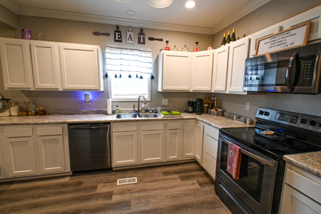 Home for sale in Henry County Missouri - image 17