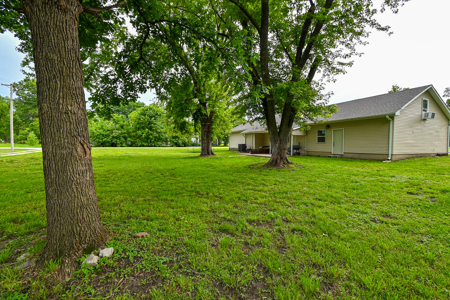 Home for sale in Henry County Missouri - image 40