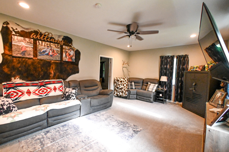 Home for sale in Henry County Missouri - image 22