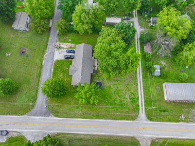 Home for sale in Henry County Missouri - image 2