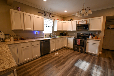 Home for sale in Henry County Missouri - image 18