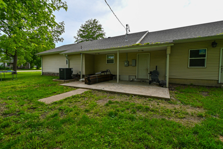 Home for sale in Henry County Missouri - image 43