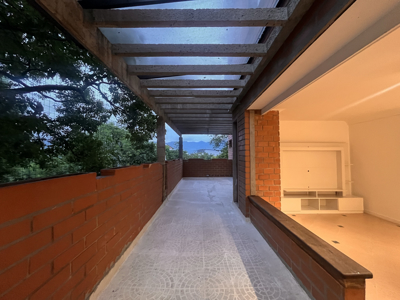 Exclusive, comfortable apartment in a privileged location - image 17