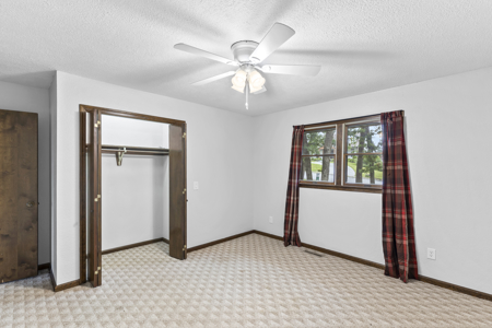 Home for Sale on Golf Course in EL Dorado Springs, MO - image 23