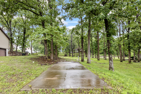 Home for Sale on Golf Course in EL Dorado Springs, MO - image 3