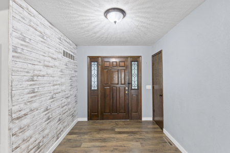 Home for Sale on Golf Course in EL Dorado Springs, MO - image 12