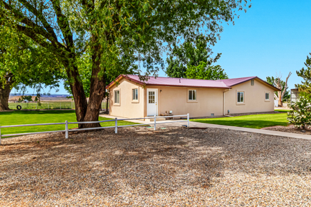 CO Country home on 12 acres with shop & livestock facilities - image 5