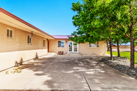 CO Country home on 12 acres with shop & livestock facilities - image 3