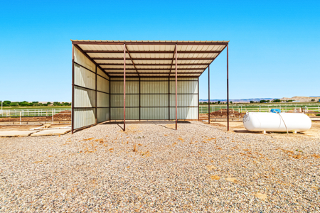 CO Country home on 12 acres with shop & livestock facilities - image 10
