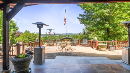 Luxury Lakefront Home in Secluded Oakland, AR on Bull Shoals Lake - image 13
