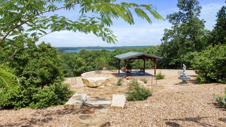Luxury Lakefront Home in Secluded Oakland, AR on Bull Shoals Lake - image 14