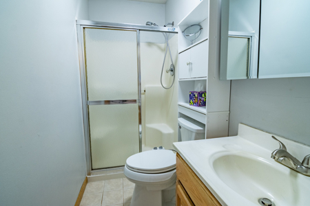 Country Home with Shops on 3.3 Acres Near Cameron, MO - image 18