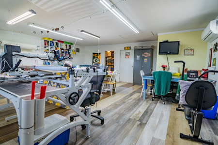 Country Home with Shops on 3.3 Acres Near Cameron, MO - image 26