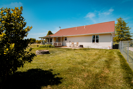 Country Home with Shops on 3.3 Acres Near Cameron, MO - image 41