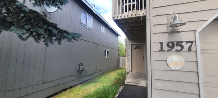 Beautiful Home for Sale in Anchorage, AK with Buyer Home Warranty - image 2