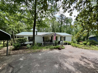 Lakefront Home for Sale on Lake Eufaula – 1376 Lakeshore Drive - image 1